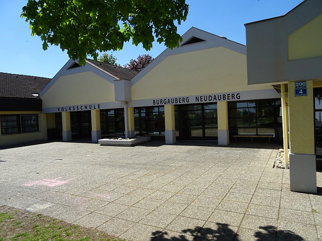 Burgauberg, Volksschule