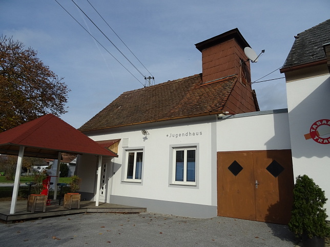 Deutsch Ehrensdorf, Jugendhaus