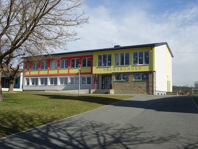 Deutsch Tschantschendorf, Schule