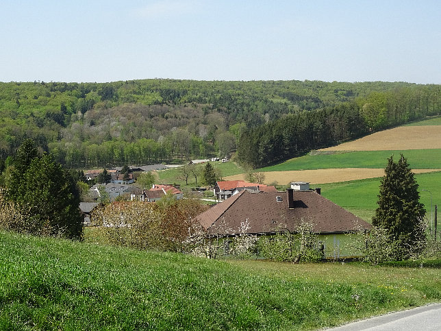 Gamischdorf, Brunnergraben