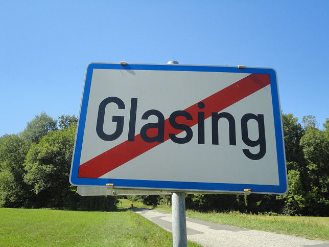 Glasing, Ortstafel