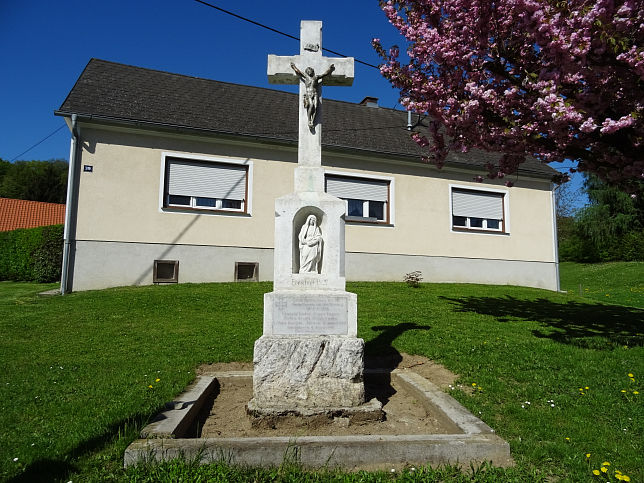 Heiligenbrunn, Kriegerdenkmal