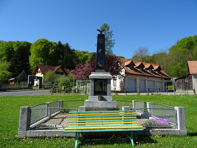 Heiligenbrunn, Kriegerdenkmal