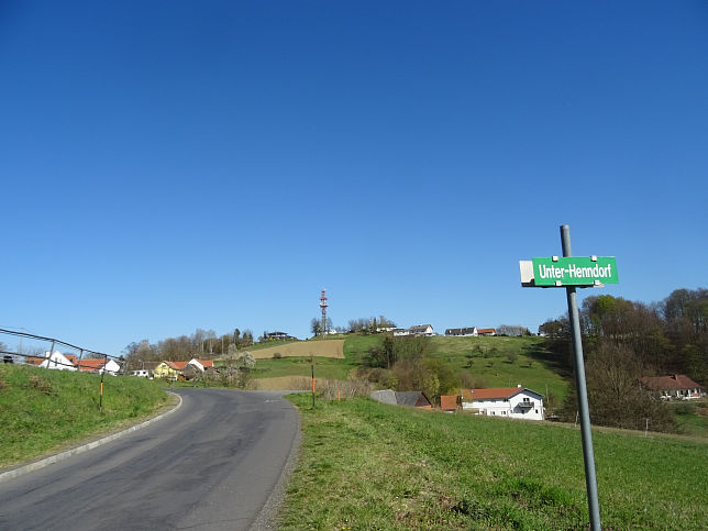 Henndorf, Unter-Henndorf