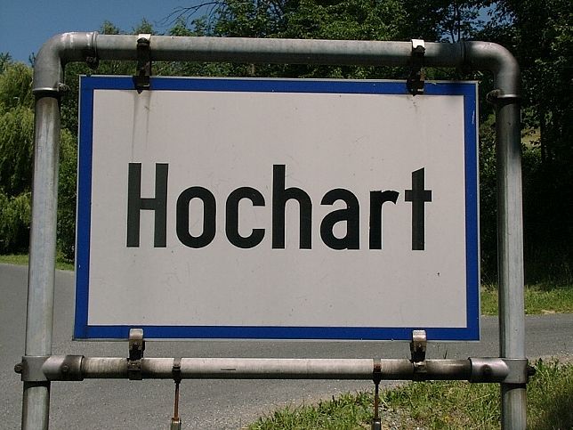 Hochart, Ortstafel