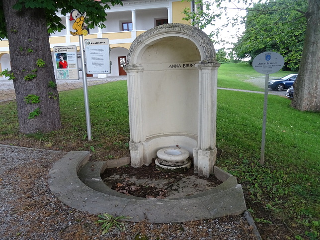Jormannsdorf, Anna-Brunnen