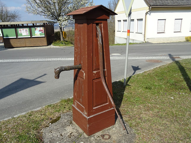 Krobotek, Brunnen