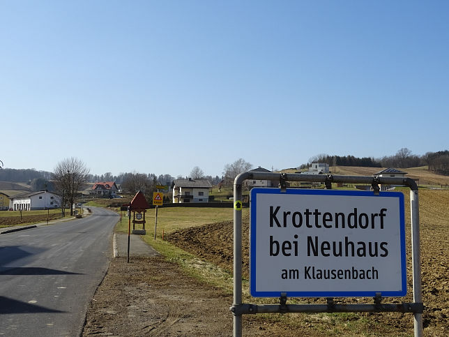 Krottendorf bei Neuhaus, Ortstafel