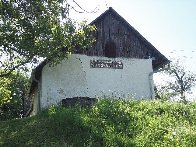 Neusiedl bei Gssing, Schnapsbrennereimuseum