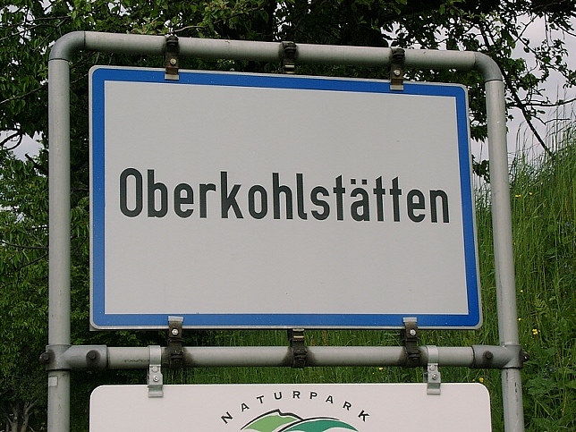 Oberkohlstätten, Ortstafel