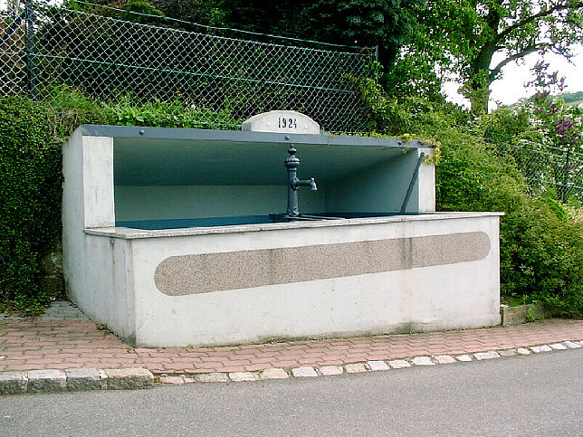Redlschlag, Dorfbrunnen