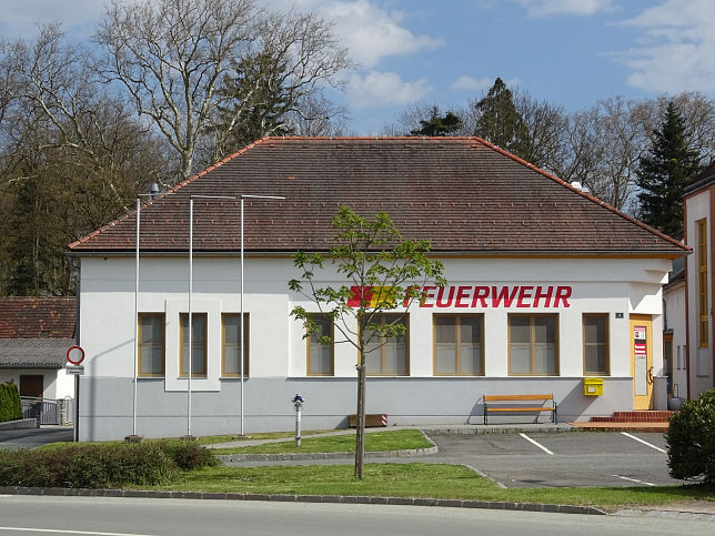 Rotenturm, Neues Feuerwehrhaus