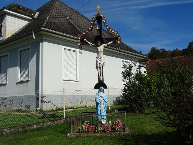 Steingraben, Holzkreuz