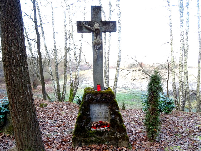 Ungarisch-Bieling, Steinernes Kreuz